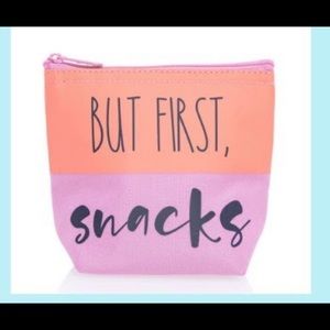 Thirty one cool zip snacker